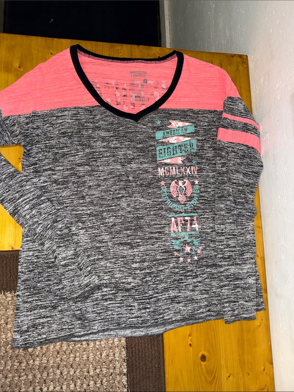 American Fighter Girls' Pink & Gray V‑Neck Long Sleeve Graphic Tee